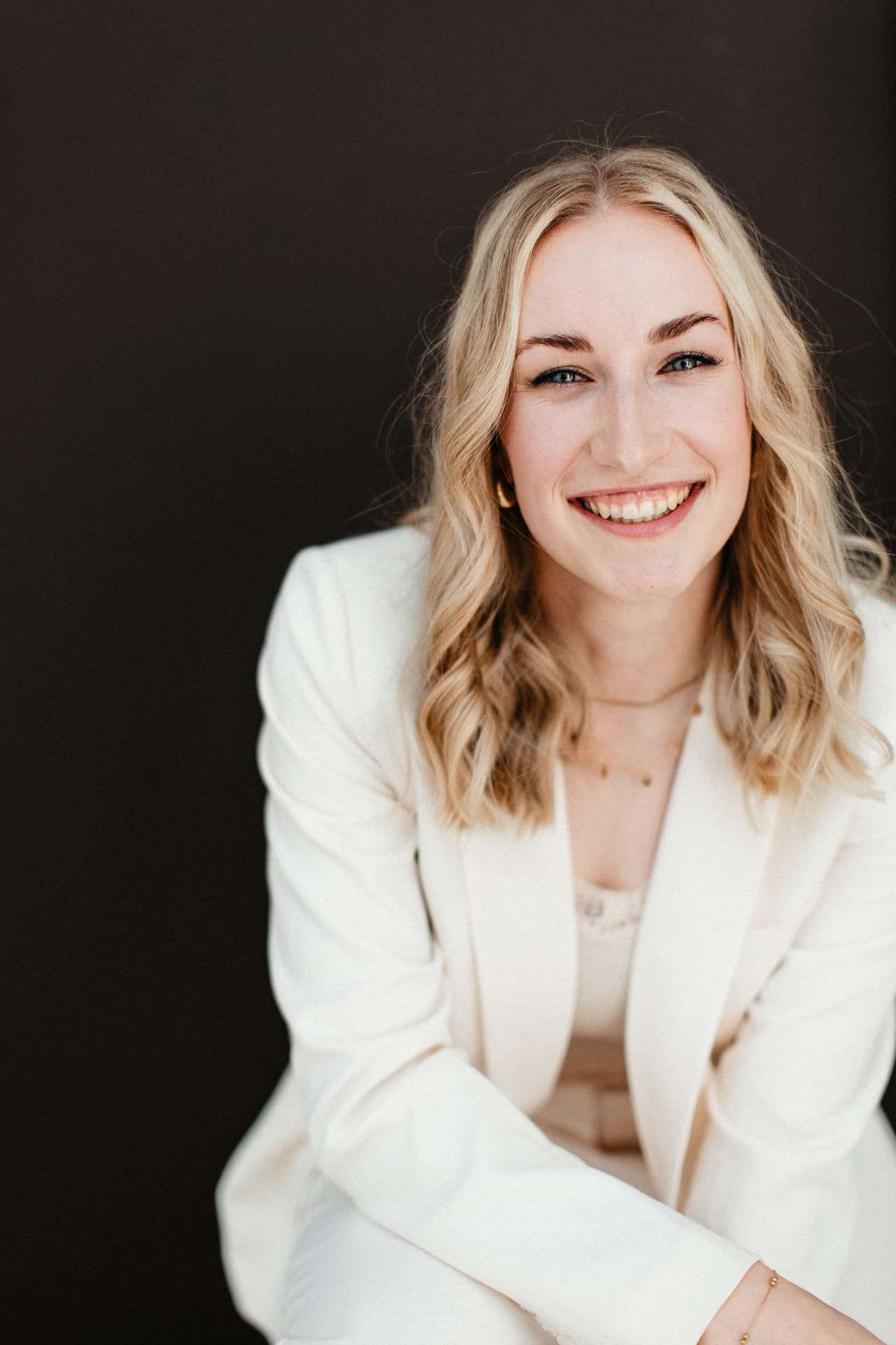 Farbportrait von Heike, Interior Design & Creative Direction bei Lodora